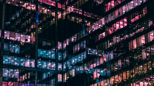 A Quick Guide to Centering Elements in CSS (The Modern Way)